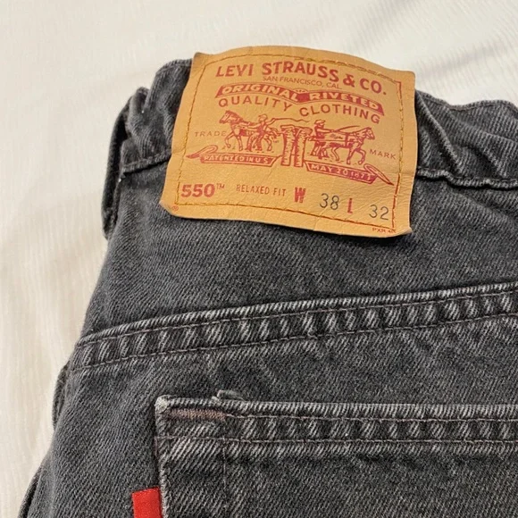 Levi’s 550 Black Jeans - Picture 2 of 11